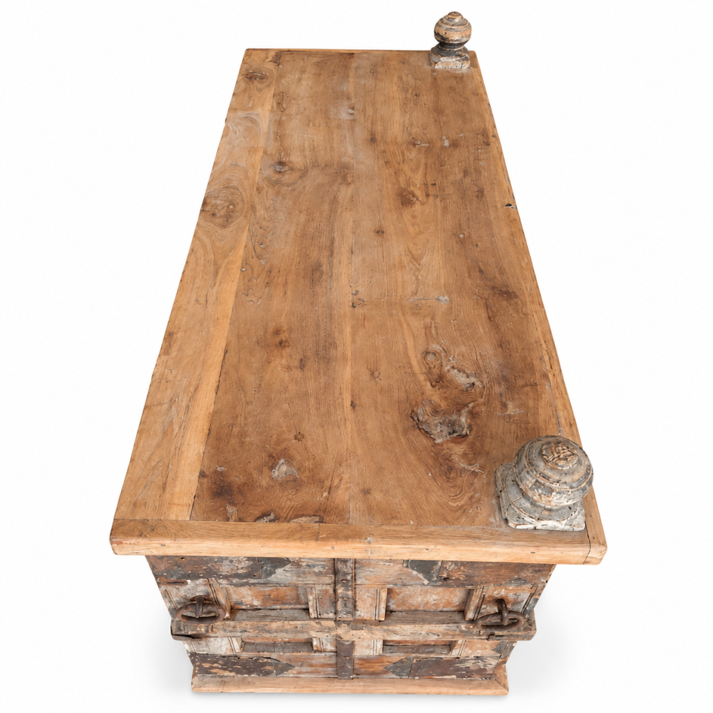 The Pitara Trunk